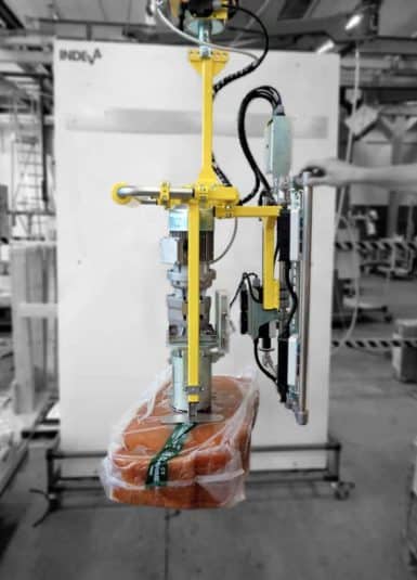 Манипуляторы INDEVA отвечают требованиям качества и безопасности продукта, поэтому многие компании приняли эту систему для перемещения резиновых и пластмассовых изделий. Использование системы INDEVA позволяет поддерживать постоянный уровень производительности в течение всей рабочей смены, манипулируя нагрузкой в ​​полной эргономике и безопасности.