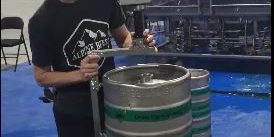 handling-beer-drums lift assist device for handling beer drums