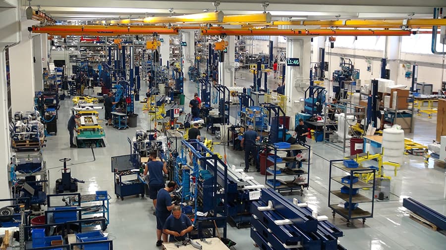 Aetna-Robopac-stabilimento-Smart-Factory-01 Smart Factory with INDEVA AGV
